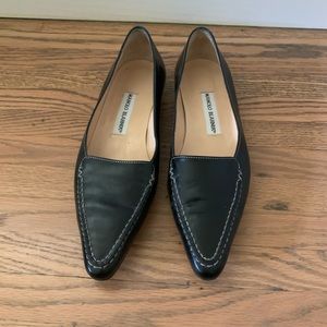 Black leather pointed Manolo Blahnik flats